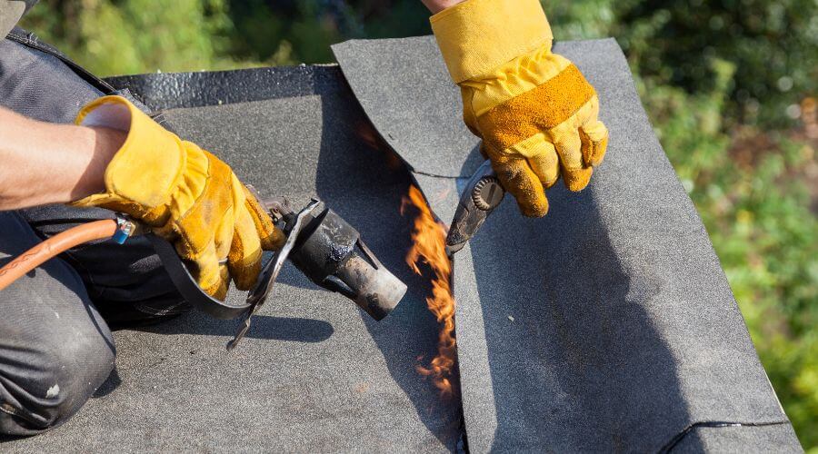 Professional gutter cleaning in Taylorsville, GA